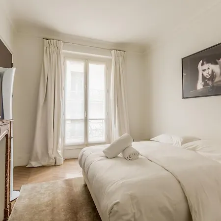 Edgar Suites Malesherbes Apartment