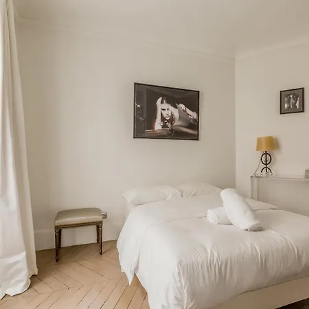 Apartment Edgar Suites Malesherbes Paris