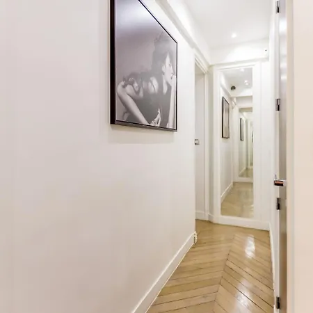 Edgar Suites Malesherbes Apartment Paris